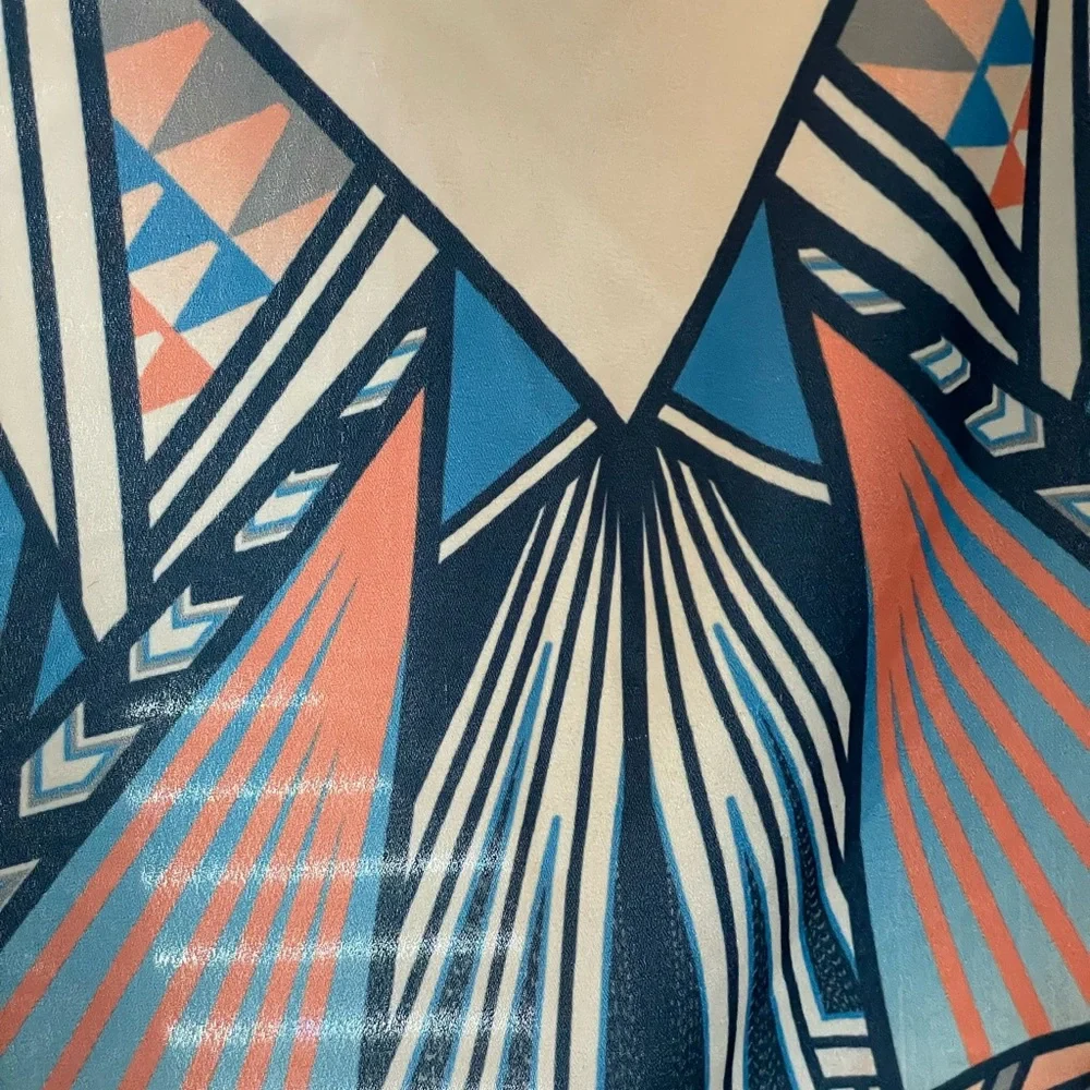 Top - Picture 2 of 3